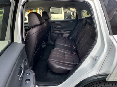 ZR-V(ホンダ)中古車 後席内装