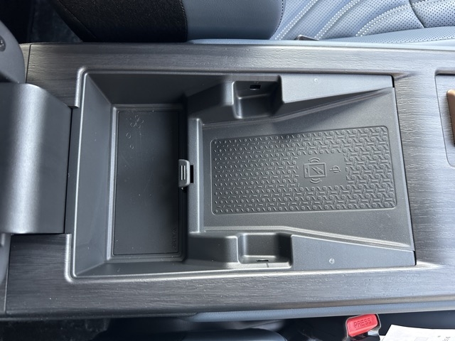 アリア(ニッサン)中古車 22