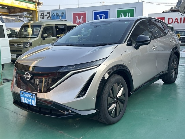 アリア(ニッサン)中古車 1