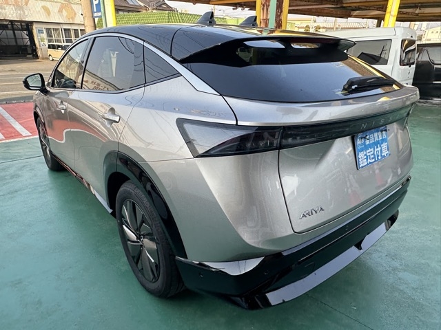 アリア(ニッサン)中古車 2