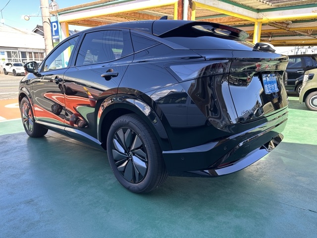 アリア(ニッサン)中古車 2