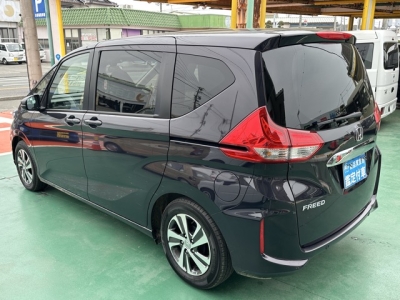 フリード(ホンダ)中古車 後方