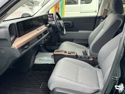 HONDA e(ホンダ)中古車 前席内装