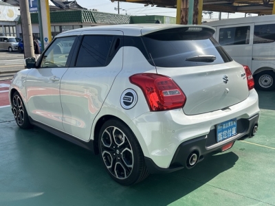 スイフトスポーツ(スズキ)中古車 後方