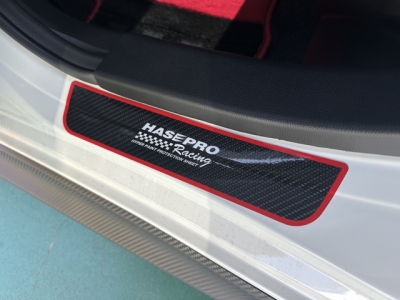 スイフトスポーツ(スズキ)中古車 後席から見た前席