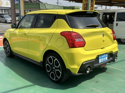 スイフトスポーツ(スズキ)中古車 後方