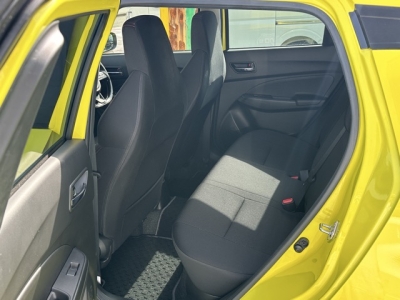 スイフトスポーツ(スズキ)中古車 後席内装