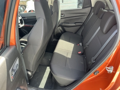 スイフトスポーツ(スズキ)中古車 後席内装