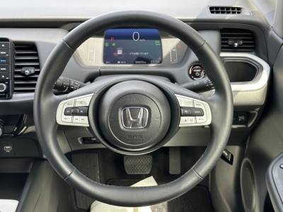 フィット(ホンダ)中古車 内外装写真