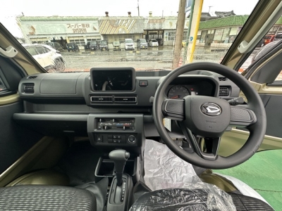 ハイゼットトラック(ダイハツ)届出済未使用車 後席内装