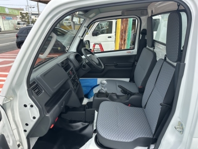キャリートラック(スズキ)届出済未使用車 前席内装