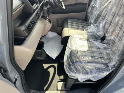 N-BOX(ホンダ)届出済未使用車 前席内装