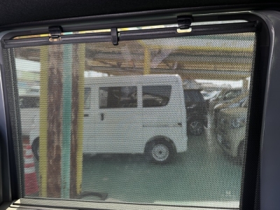 N-BOX(ホンダ)届出済未使用車 後席から見た前席