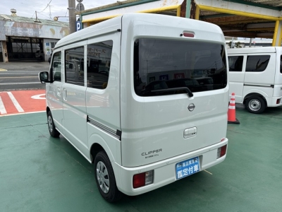 NV１００クリッパー(ニッサン)中古車 後方
