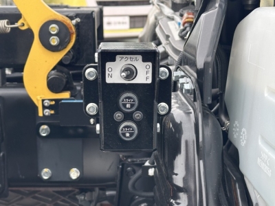 キャンター(三菱)登録済未使用車 内外装写真他２
