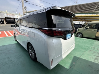 アルファードハイブリッド(トヨタ)中古車 後方