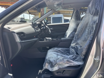 エクストレイル(ニッサン)登録済未使用車 前席内装