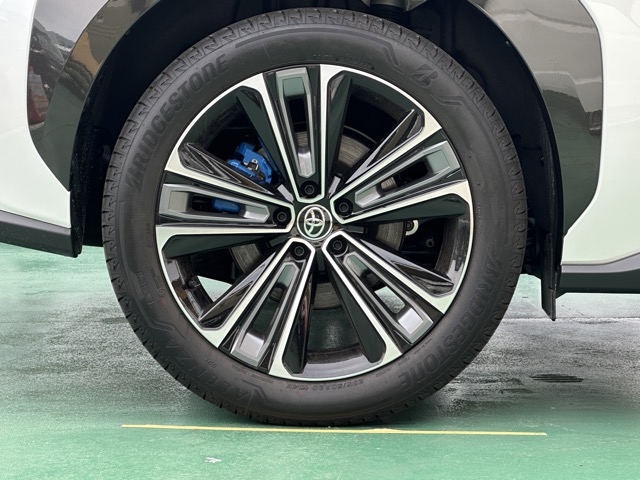 bZ4X(トヨタ)中古車 13