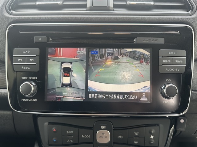 リーフ(ニッサン)中古車 18