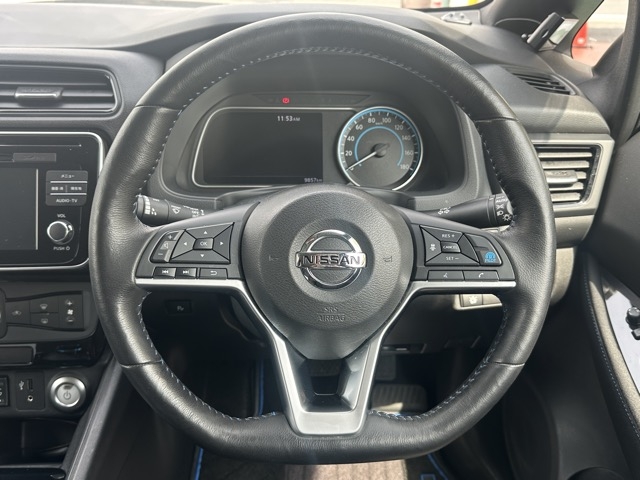 リーフ(ニッサン)中古車 6