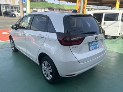 フィット(ホンダ)中古車 後方