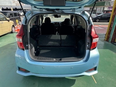 ノート(ニッサン)中古車 内外装写真他１