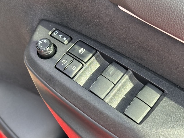 ヤリス(トヨタ)中古車 12