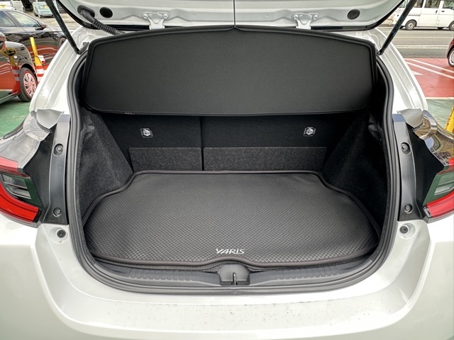 GRヤリス(トヨタ)中古車 7