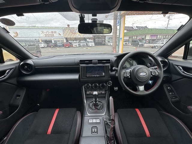 BRZ(スバル)中古車 5