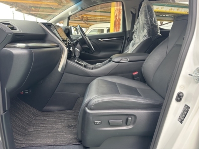 アルファード(トヨタ)中古車 前席内装