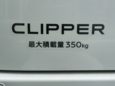 エブリイバンのOEM(スズキ)中古車 内外装写真他