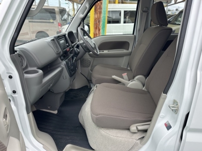 NV１００クリッパー(ニッサン)中古車 前席内装