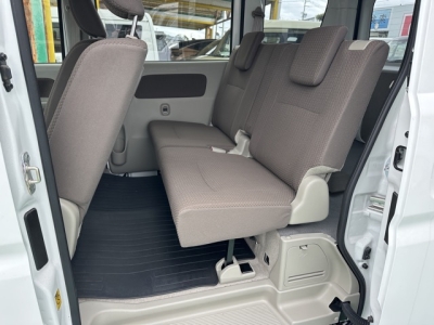NV１００クリッパー(ニッサン)中古車 後席内装