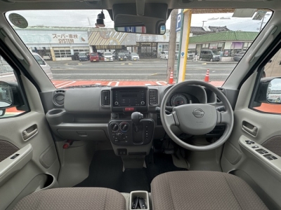 NV１００クリッパー(ニッサン)中古車 後席から見た前席