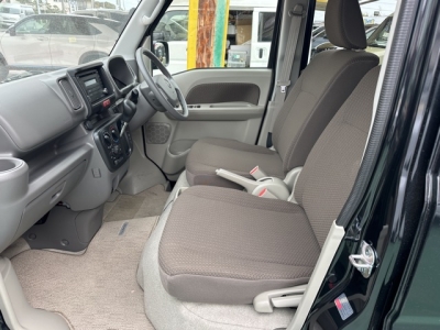 エブリイバンのOEM(スズキ)中古車 前席内装