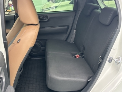 N-ONE(ホンダ)中古車 後席内装