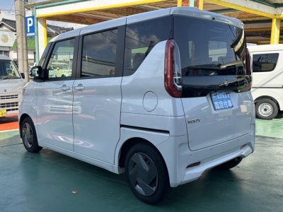 新型ルークス(ニッサン)中古車 後方