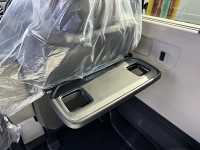新型N-BOX(ホンダ)届出済未使用車 内外装写真他１