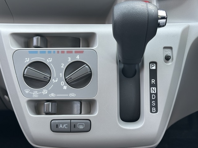 ピクシスエポック(トヨタ)中古車 19