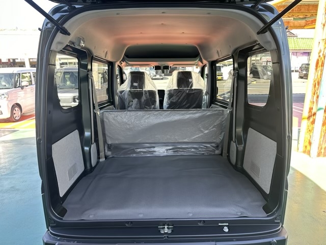 エブリイ(ダムド)新車見本展示無 12