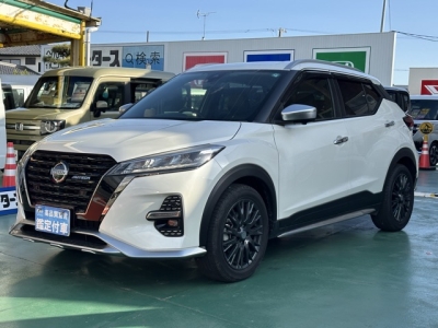 キックス(ニッサン)中古車 前方