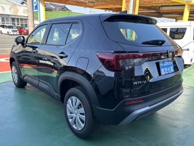 WR-V(ホンダ)登録済未使用車 後方