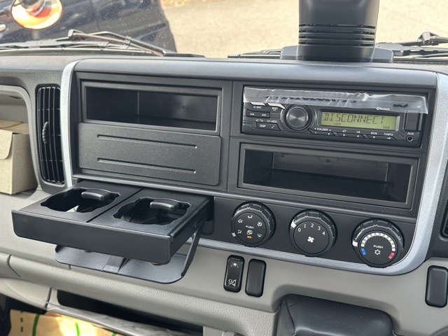 キャンター(三菱)レンタ登録済未使用車 17