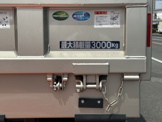 キャンター(三菱)レンタ登録済未使用車 27