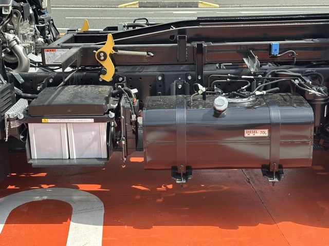キャンター(三菱)レンタ登録済未使用車 8
