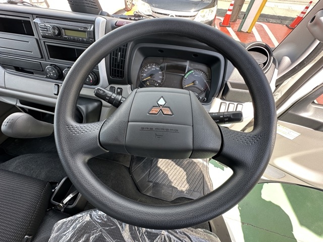 キャンター(三菱)登録済未使用車 19