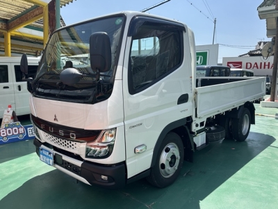 キャンター(三菱)登録済未使用車 前方