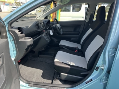 ミライース(ダイハツ)中古車 前席内装
