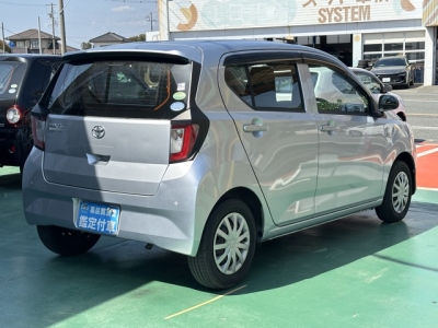 ミライースのOEM(ダイハツ)中古車 内外装写真他２