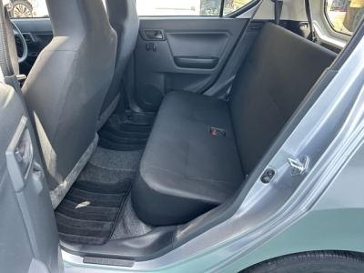ミライースのOEM(ダイハツ)中古車 後席内装
